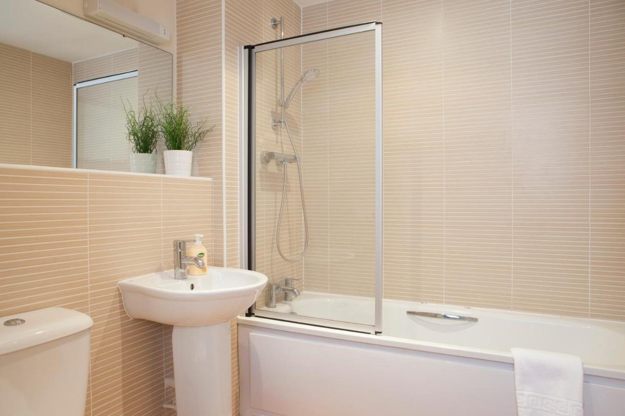 Millennium Plaza By Swa Apartment Cheltenham Ngoại thất bức ảnh