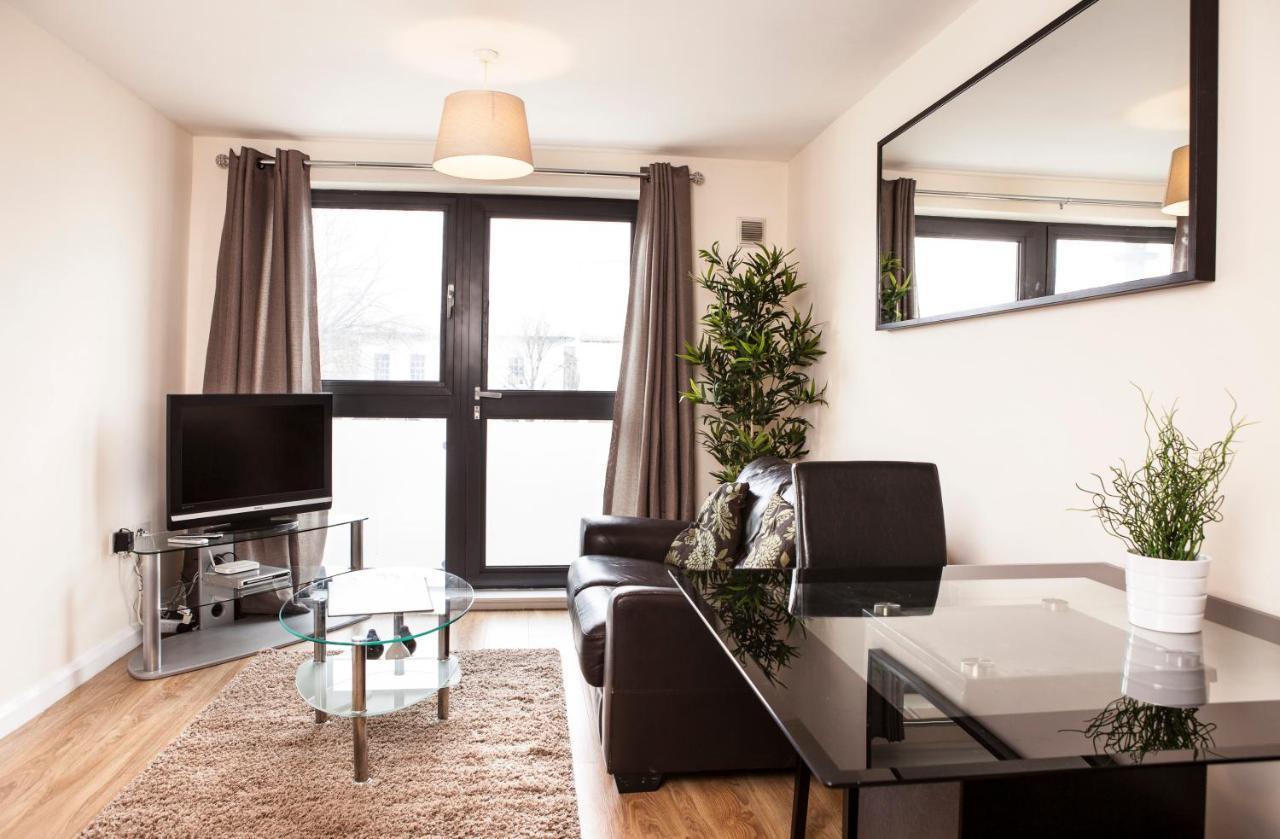 Millennium Plaza By Swa Apartment Cheltenham Ngoại thất bức ảnh